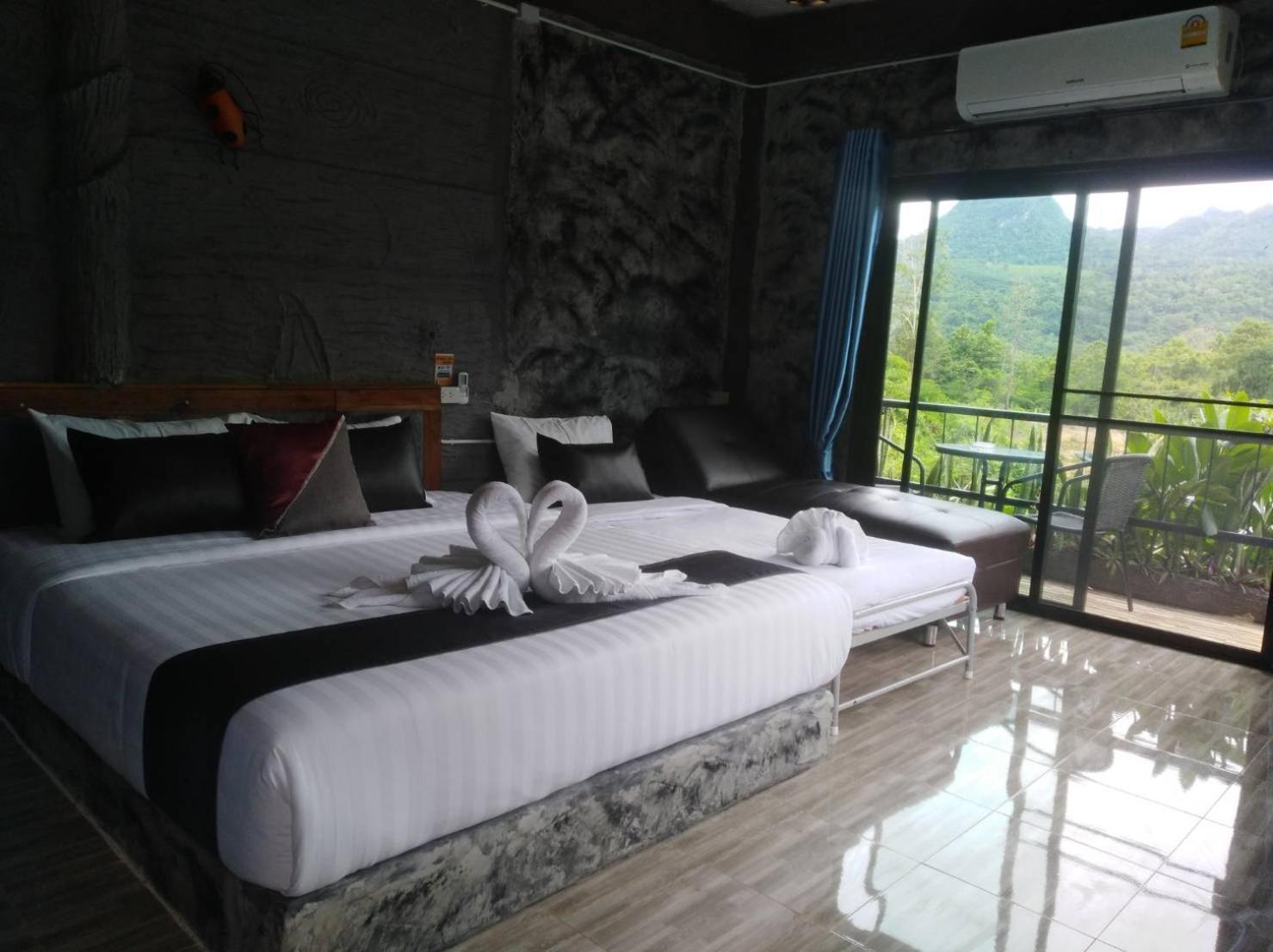 Keeree Loft Resort Тхонг Пха Пхум Номер фото